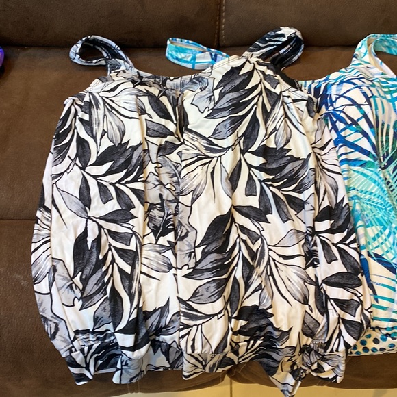 3 Swimsuits for all tankini swim tops - size 20 - Picture 3 of 5